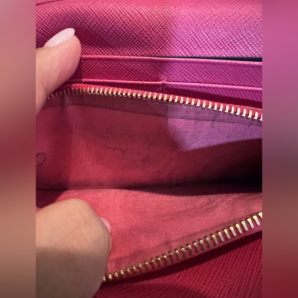 💯Authentic Prada Leather Saffiano Pink Peonia-Begonia Wallet - Picture 13 of 15
